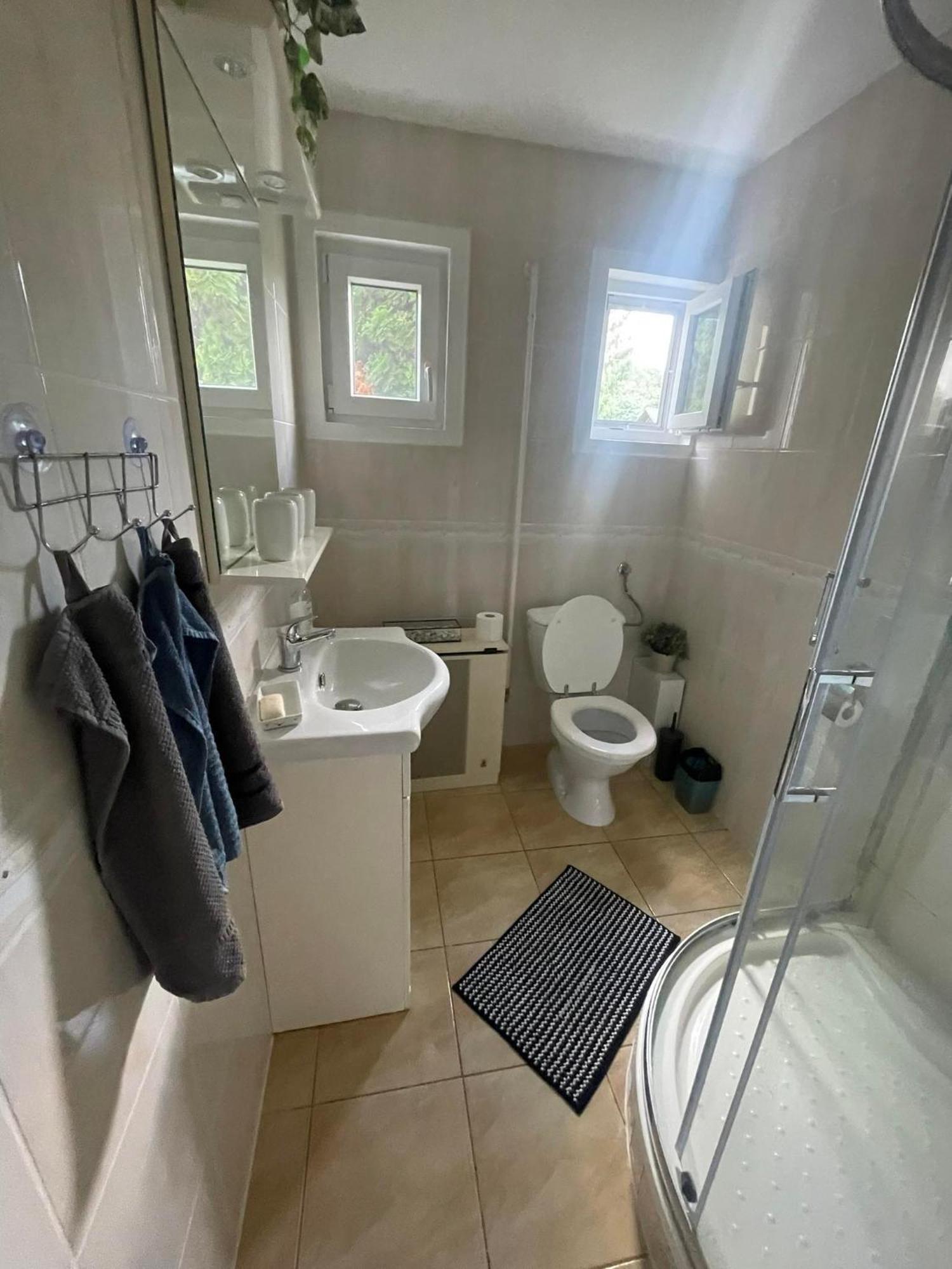 Chill Apartman 欧罗什哈佐 外观 照片