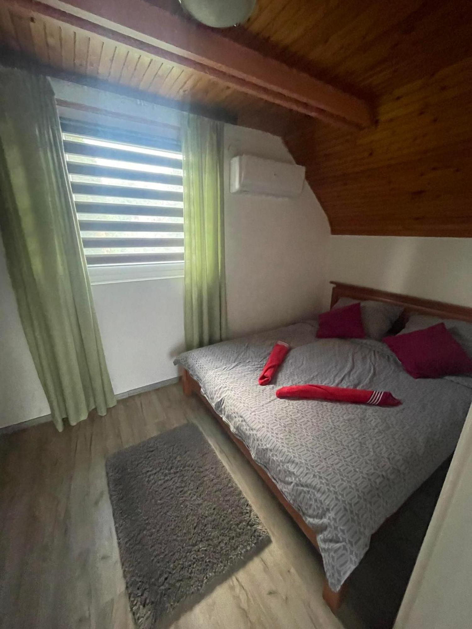 Chill Apartman 欧罗什哈佐 外观 照片